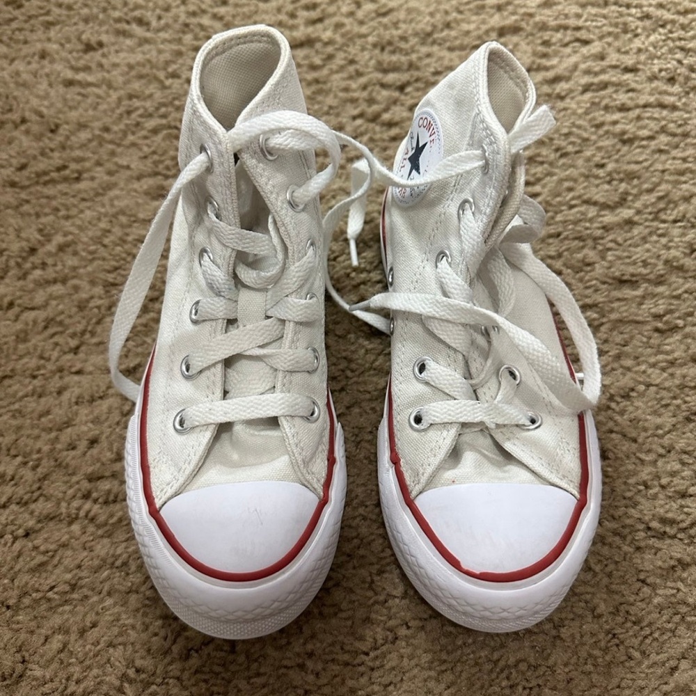 Kids converse